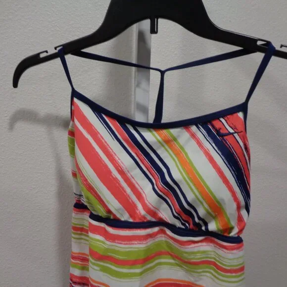 Nike Women's Tankini Swimsuit Top Padded Size 12 Striped - Picture 3 of 15